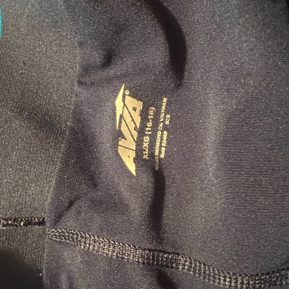 Gray Women's Athletic Shorts XL - Picture 7 of 8